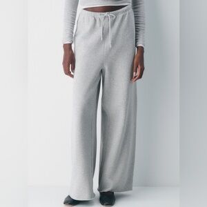 Aritzia Cozy Sweatfleece Mega Flutter Sweatpant